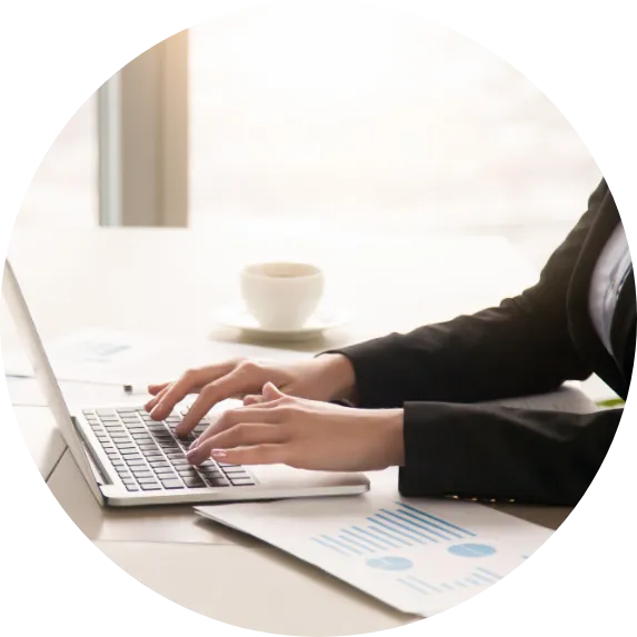 講義・個人ワーク・グループワーク・ロールプレイを交えての研修となります。